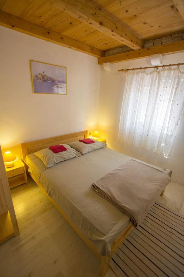 Seaside Secluded Apartments Cove Skozanje, Hvar - 5713 Gdinj Dış mekan fotoğraf